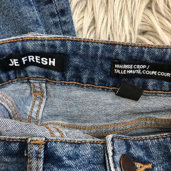 🔴 2/$25 Joe Fresh women’s jeans high rise crop mid wash - Picture 5 of 8